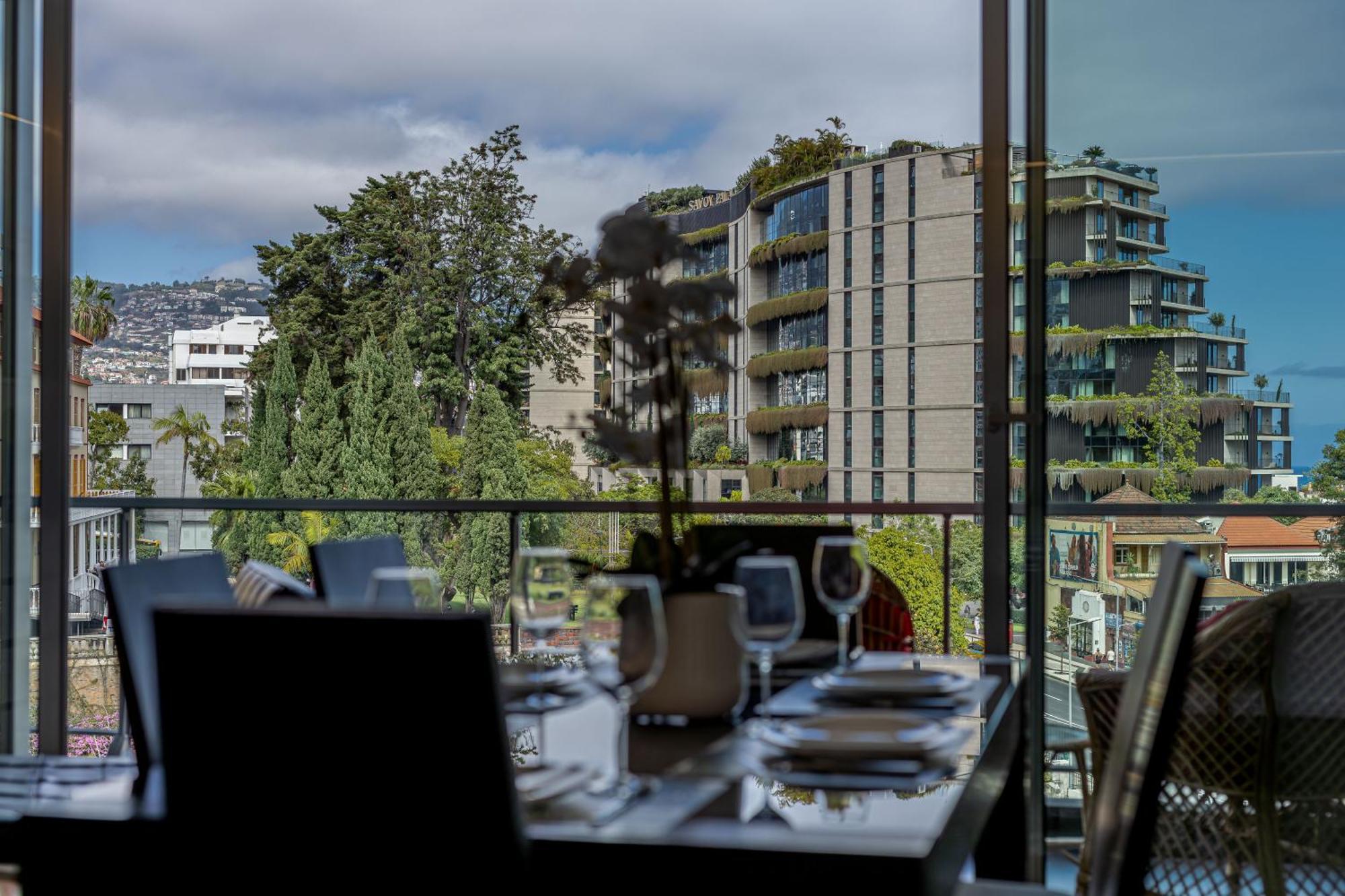 Apartament Vista Savoy By Rmz Funchal  Zewnętrze zdjęcie